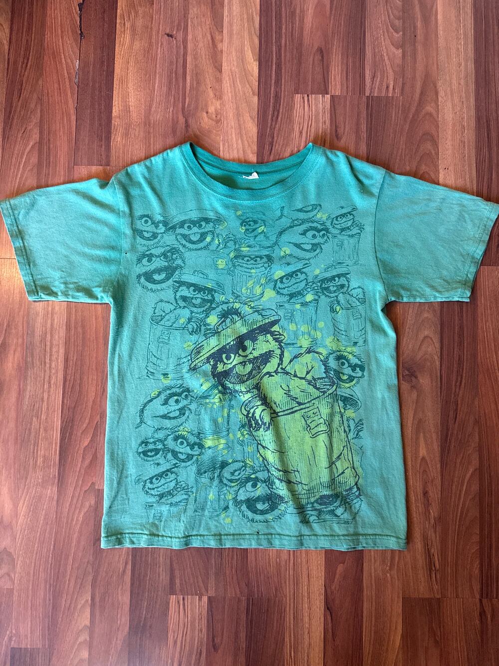 Y2K Sesame Street Oscar the Grouch All Over T-Shirt Size M
